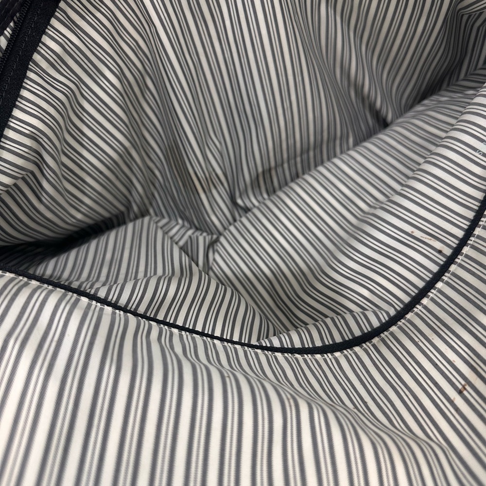 lululemon athletica Black and White Floral Tote - Picture 9 of 11